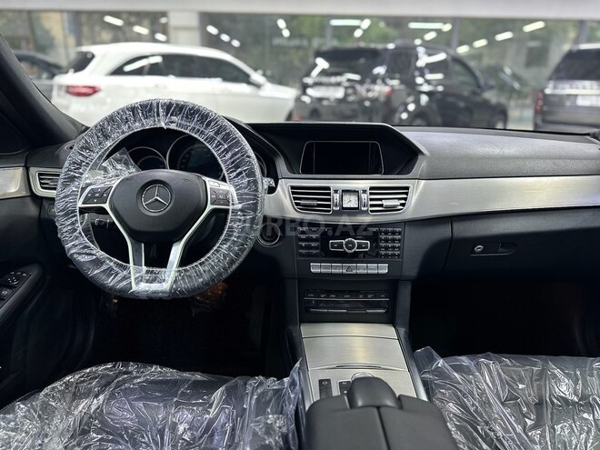 Mercedes E 220 2013, 236,000 km - 2.1 л - Sumqayıt