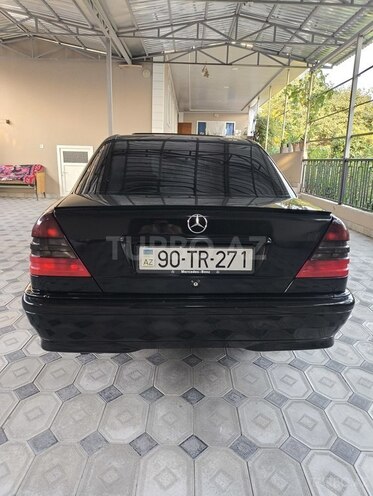 Mercedes C 240 1999, 360,000 km - 2.4 l - Şəki
