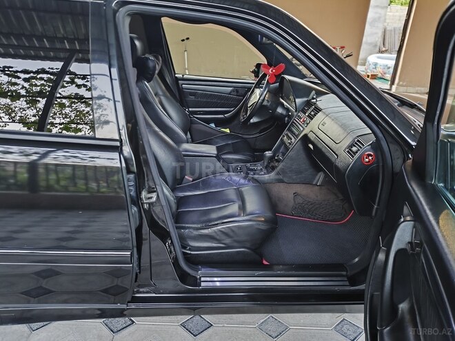 Mercedes C 240 1999, 360,000 km - 2.4 l - Şəki