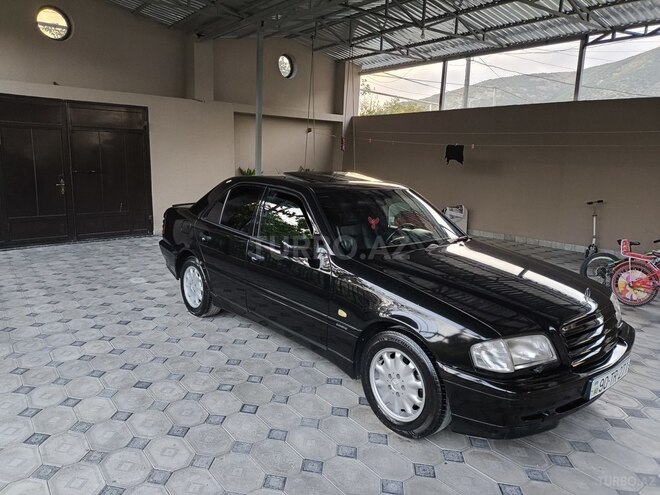 Mercedes C 240 1999, 360,000 km - 2.4 l - Şəki