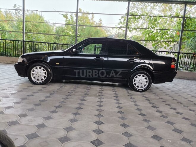 Mercedes C 240 1999, 360,000 km - 2.4 l - Şəki