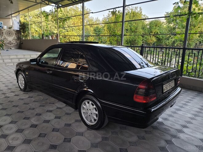 Mercedes C 240 1999, 360,000 km - 2.4 l - Şəki