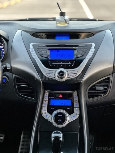 Hyundai Elantra 2011, 193,000 km - 1.8 л - Bakı