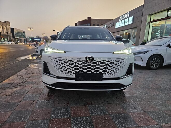 Changan CS 55 Plus 2025, 0 km - 1.5 л - Bakı