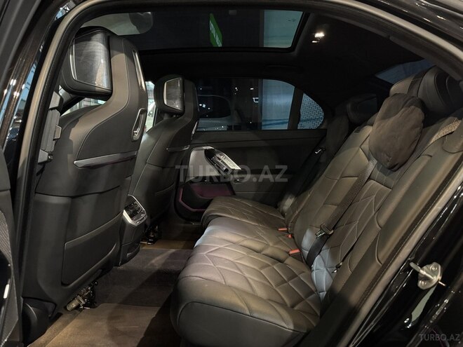 BMW i7 2024, 24,000 km - 0.0 l - Bakı