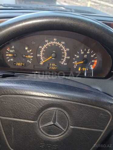 Mercedes C 230 2000, 214,000 km - 2.3 л - Bakı