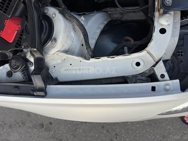 BMW 328 2013, 210,000 km - 3.0 l - Şəki