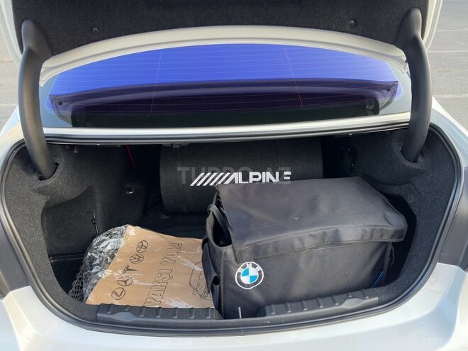 BMW 328 2013, 210,000 km - 3.0 l - Şəki