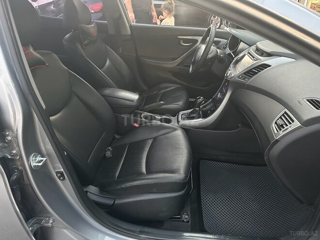 Hyundai Avante 2014, 228,000 km - 1.6 l - Bakı