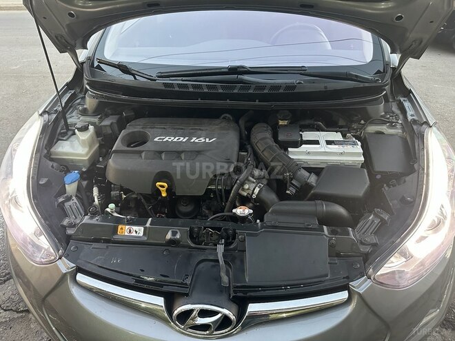 Hyundai Avante 2014, 228,000 km - 1.6 l - Bakı