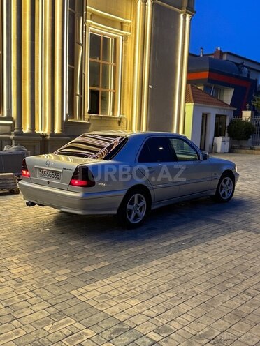Mercedes C 200 2000, 238,756 km - 2.0 l - Bakı