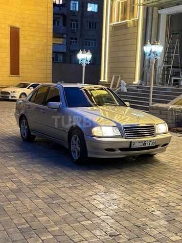 Mercedes C 200 2000, 238,756 km - 2.0 l - Bakı