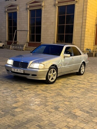 Mercedes C 200 2000, 238,756 km - 2.0 l - Bakı
