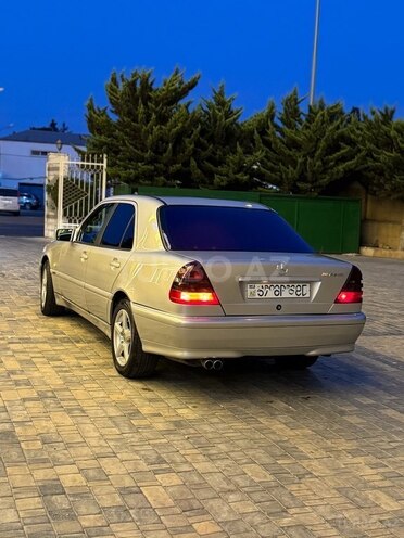 Mercedes C 200 2000, 238,756 km - 2.0 l - Bakı