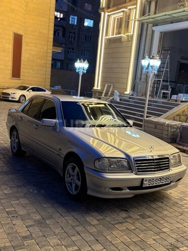 Mercedes C 200 2000, 238,756 km - 2.0 l - Bakı