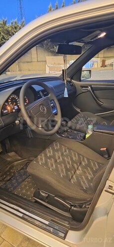 Mercedes C 200 2000, 238,756 km - 2.0 l - Bakı