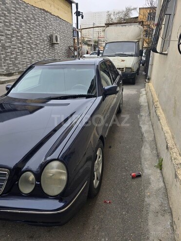 Mercedes E 270 2000, 590,000 km - 2.7 l - Bakı