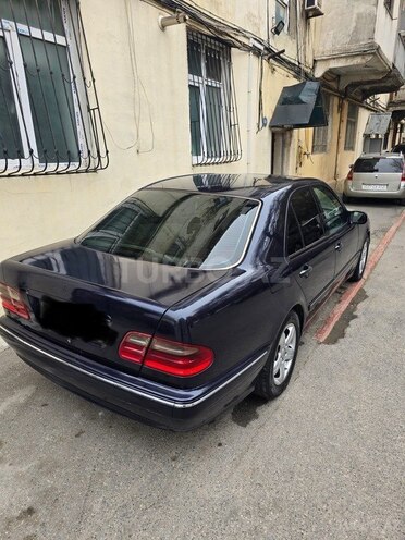 Mercedes E 270 2000, 590,000 km - 2.7 l - Bakı