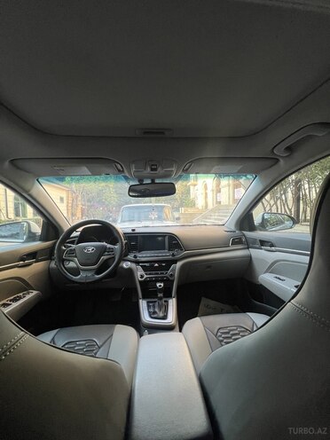 Hyundai Elantra 2018, 191,512 km - 2.0 l - Bakı