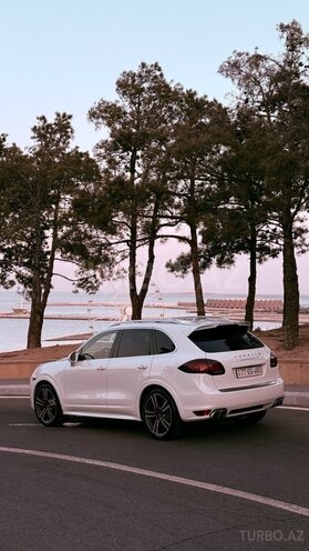 Porsche Cayenne Turbo S 2014, 176,000 km - 4.8 l - Bakı