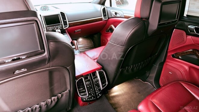 Porsche Cayenne Turbo S 2014, 176,000 km - 4.8 l - Bakı