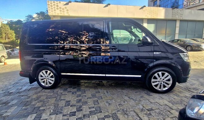 Volkswagen Multivan 2015, 260,000 km - 2.0 л - Bakı