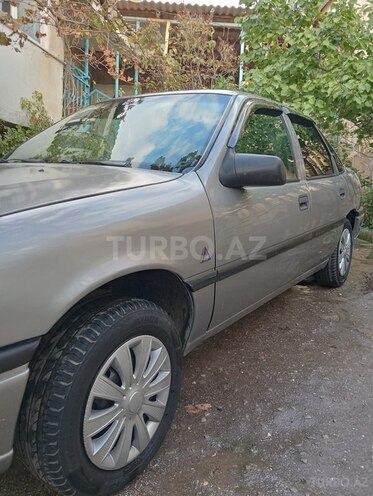 Opel Vectra 1993, 695,000 km - 1.8 l - Bakı