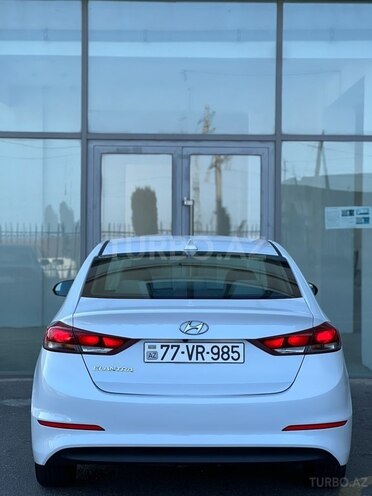 Hyundai Elantra 2017, 93,583 km - 2.0 л - Bakı