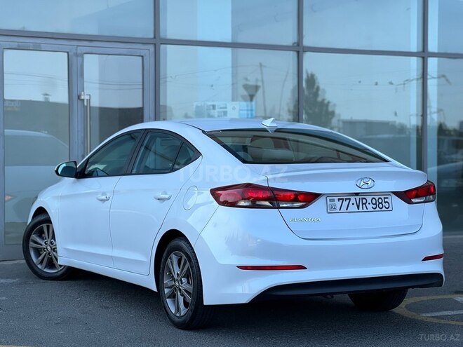 Hyundai Elantra 2017, 93,583 km - 2.0 л - Bakı