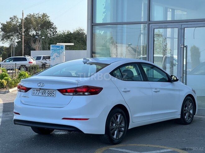 Hyundai Elantra 2017, 93,583 km - 2.0 л - Bakı