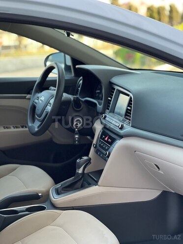 Hyundai Elantra 2017, 93,583 km - 2.0 л - Bakı