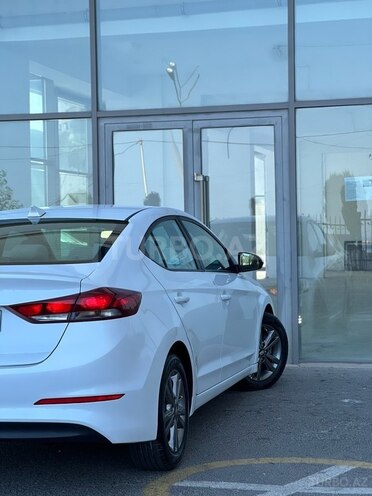 Hyundai Elantra 2017, 93,583 km - 2.0 л - Bakı