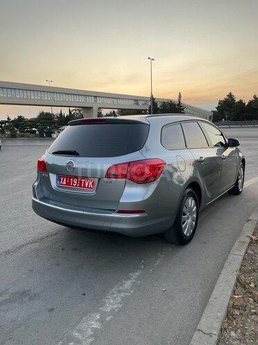 Opel Astra 2015, 147,300 km - 1.6 l - Bakı