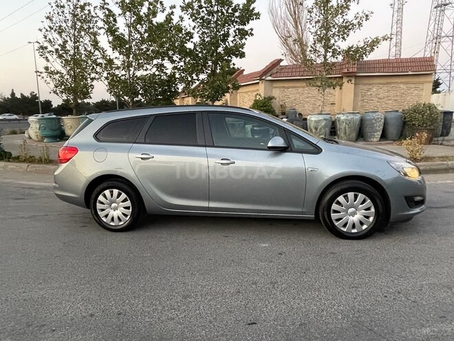 Opel Astra 2015, 147,300 km - 1.6 l - Bakı