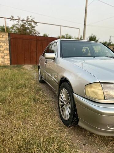 Mercedes C 230 1998, 337,124 km - 2.3 л - Sabirabad