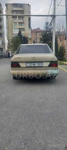 Mercedes E 250 1993, 370,000 km - 2.5 l - Bakı