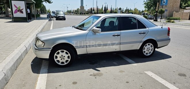 Mercedes C 200 1996, 236,000 km - 2.0 л - Bakı