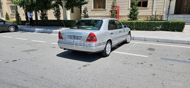 Mercedes C 200 1996, 236,000 km - 2.0 л - Bakı