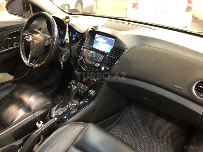 Chevrolet Cruze 2015, 239,981 km - 1.4 l - Gəncə