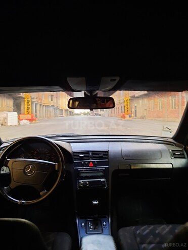 Mercedes C 220 d 2000, 315,000 km - 2.2 л - Bakı