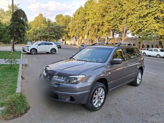 Mitsubishi Outlander 2005, 178,000 km - 2.4 l - Bakı