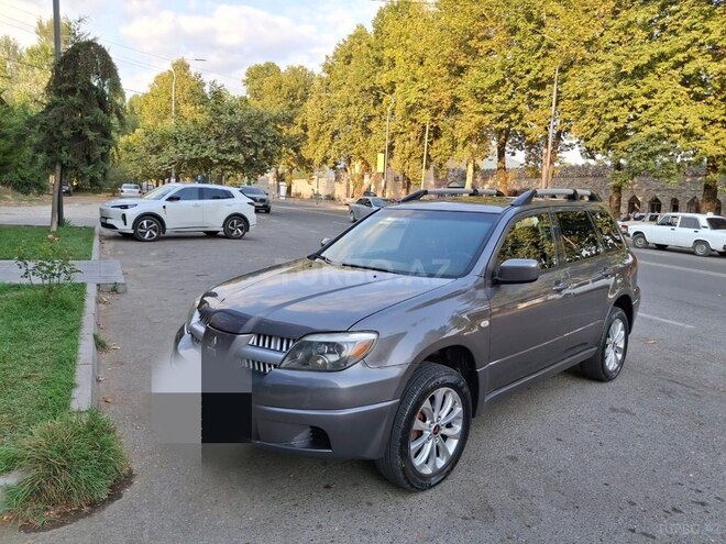 Mitsubishi Outlander 2005, 178,000 km - 2.4 l - Bakı