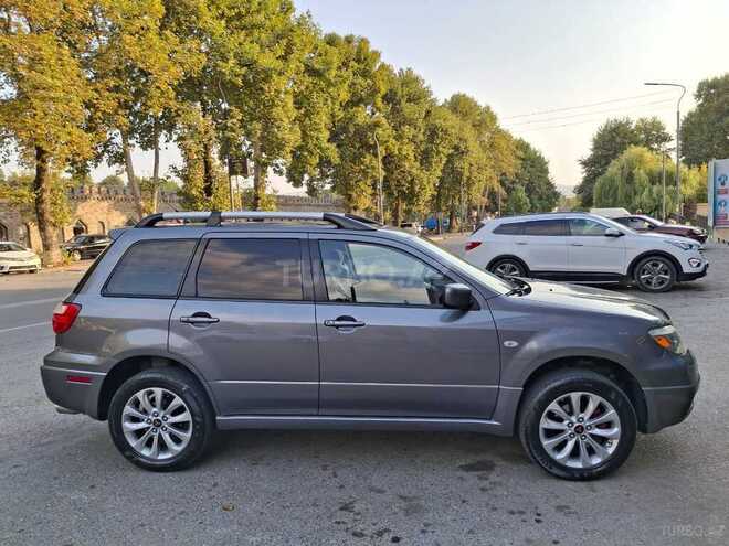 Mitsubishi Outlander 2005, 178,000 km - 2.4 l - Bakı
