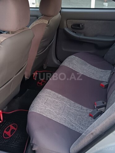 Hyundai Elantra 2004, 266,722 km - 2.0 л - Bakı