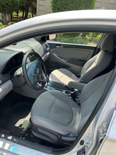 Hyundai Accent 2015, 203,000 km - 1.6 l - Gəncə