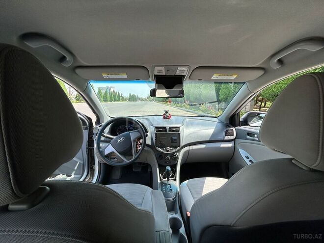 Hyundai Accent 2015, 203,000 km - 1.6 l - Gəncə
