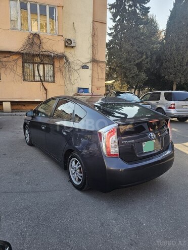 Toyota Prius 2015, 335,000 km - 1.8 l - Bakı