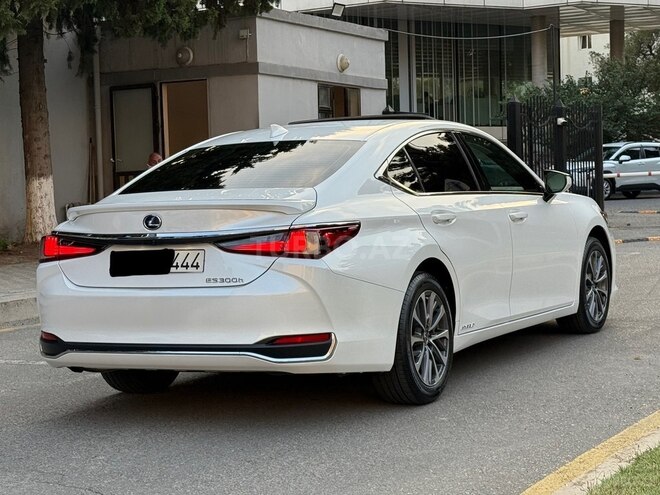 Lexus ES 300h 2021, 39,000 km - 2.5 l - Bakı