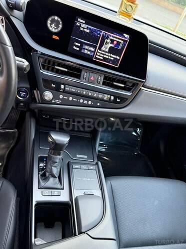 Lexus ES 300h 2021, 39,000 km - 2.5 l - Bakı