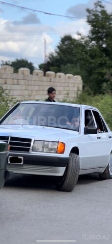Mercedes 190 1991, 300,000 km - 2.0 л - Masallı